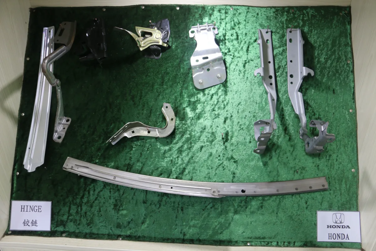 Hinge-Honda